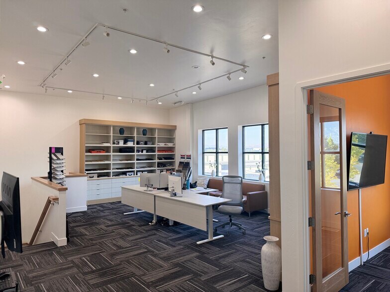 More Photos Of 32 S 1800 W, Lindon Warehouse For Lease