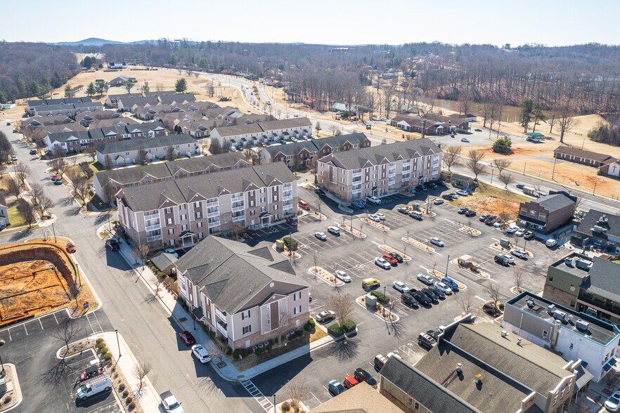 More Photos Of 301 Rotunda St, Lynchburg Apartments For Sale
