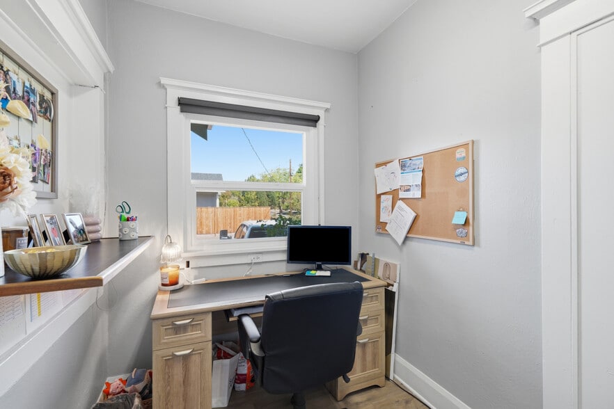 More Photos Of 2901 Main St, Vancouver Office For Sale