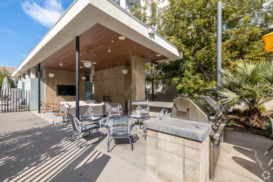 More Photos Of 4061-4065 Glencoe Ave, Marina Del Rey Office For Lease