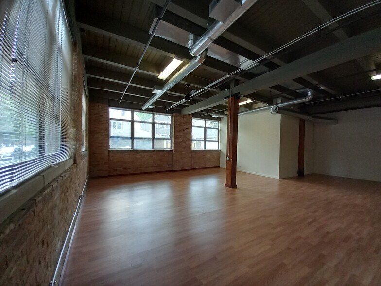 More Photos Of 5100 N Ravenswood Ave, Chicago Loft Creative Space For Lease