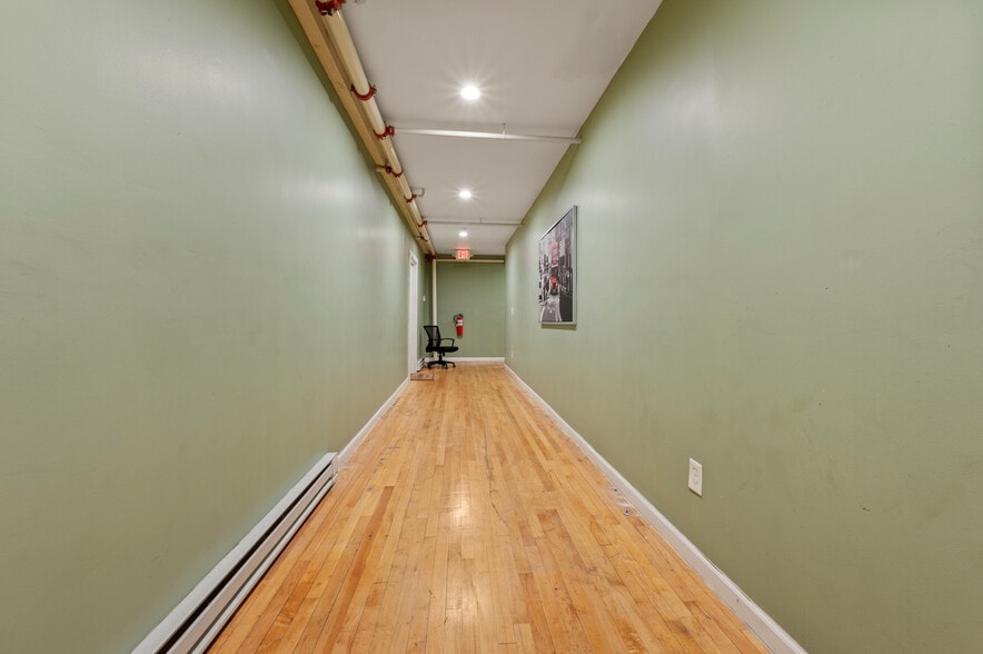 More Photos Of 614-618 Campbell Ave, West Haven Freestanding For Lease