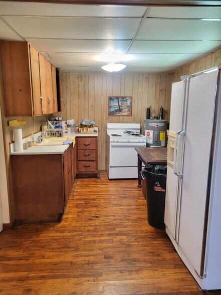 More Photos Of 2123 S Phillips Rd, Lanett Flex For Sale