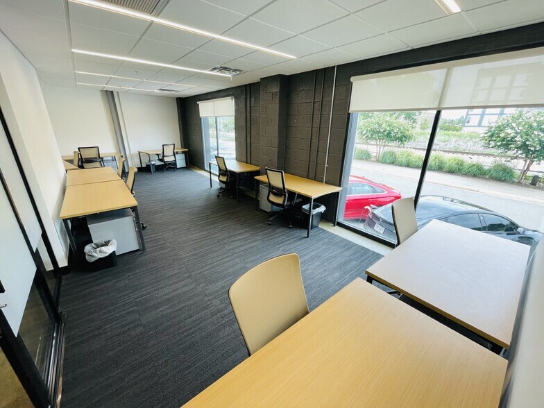 More Photos Of 1806 Summit Ave, Richmond Coworking Space