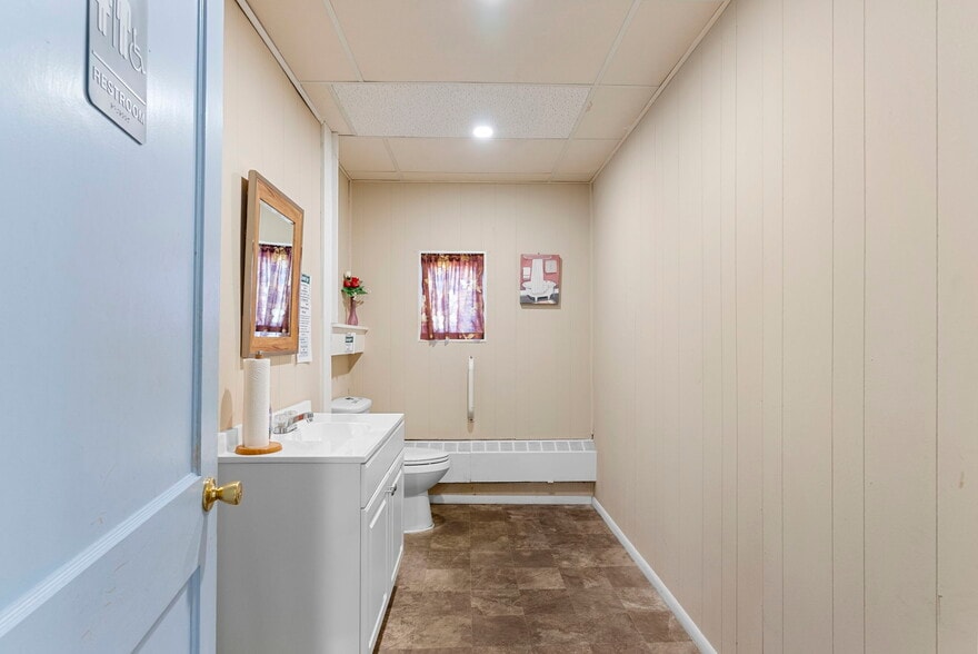 More Photos Of 201 W University Ave, Orange City Religious Facility For Sale