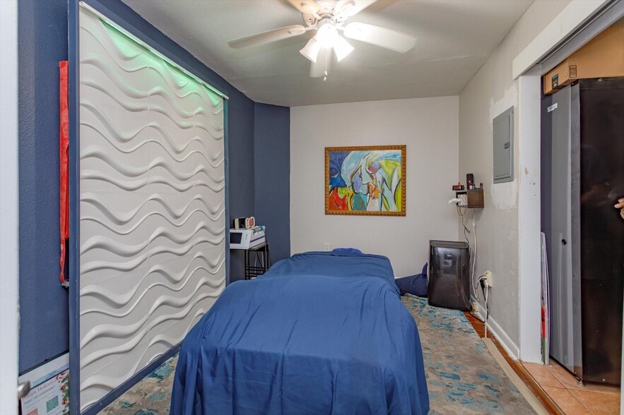 More Photos Of 37 Hill Ave, Orlando Flex For Sale