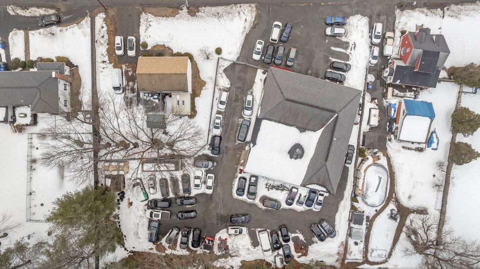 More Photos Of 20 Woodland St, Methuen Auto Repair For Sale