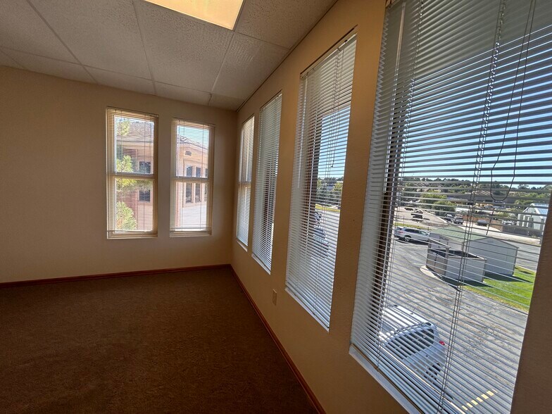 More Photos Of 1925 Dominion Way, Colorado Springs Office For Lease