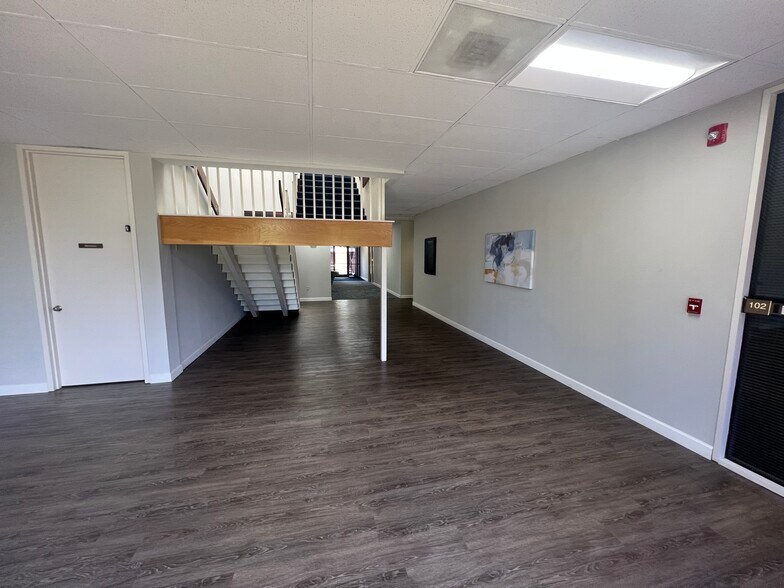 More Photos Of 1 Centerview Dr, Greensboro Unknown For Lease