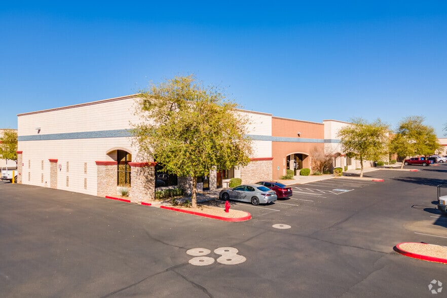 Primary Photo Of 1050 N Fairway Dr, Avondale Unknown For Lease