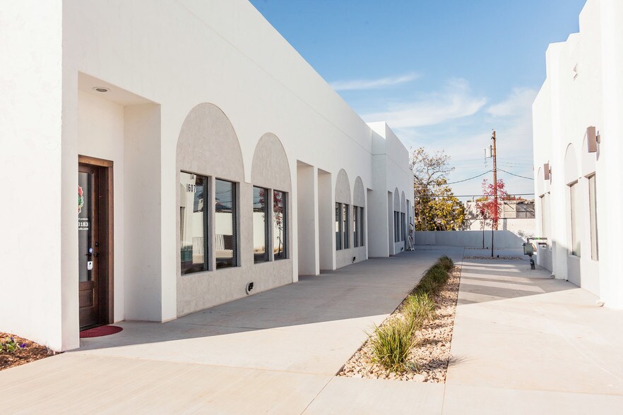 Primary Photo Of 603-607 NW 28th St, Oklahoma City Restaurant For Lease