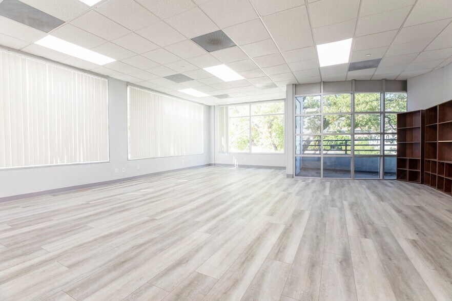 More Photos Of 350 W Arden Ave, Glendale Office For Lease