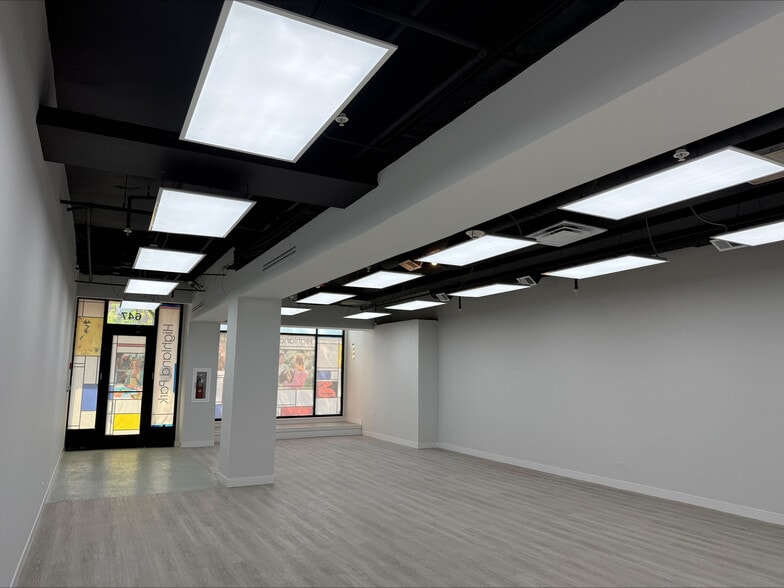 More Photos Of 643 Central Ave, Highland Park Storefront Retail Residential For Lease