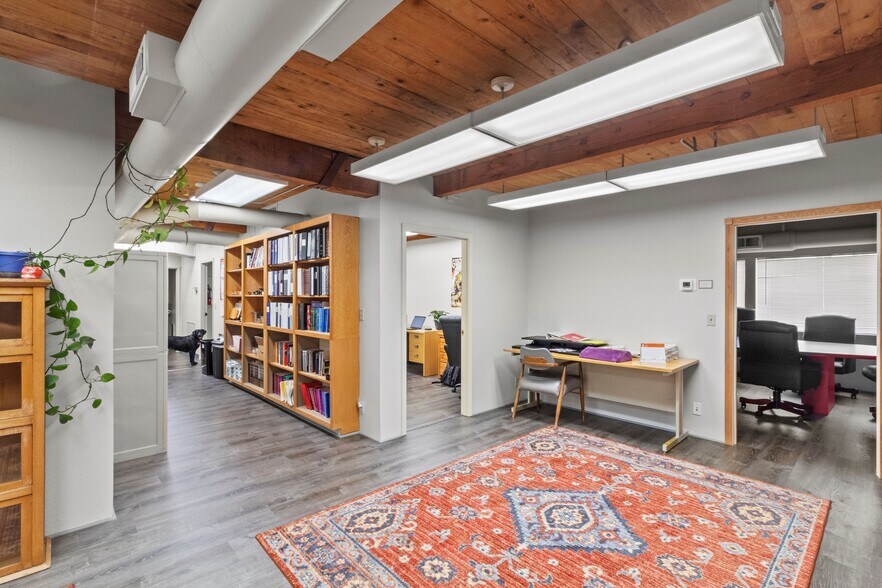 More Photos Of 1255 Pearl St, Eugene Medical For Sale