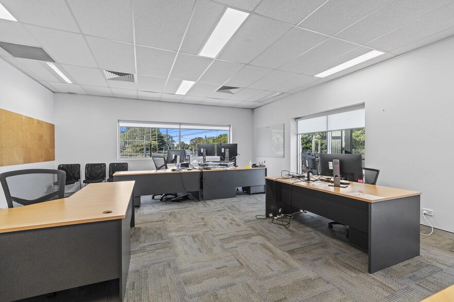 More Photos Of 8-12 Maitland Rd, Islington Office For Lease