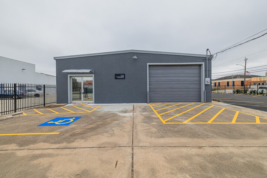 More Photos Of 104 N Shaver St, Pasadena Industrial For Lease