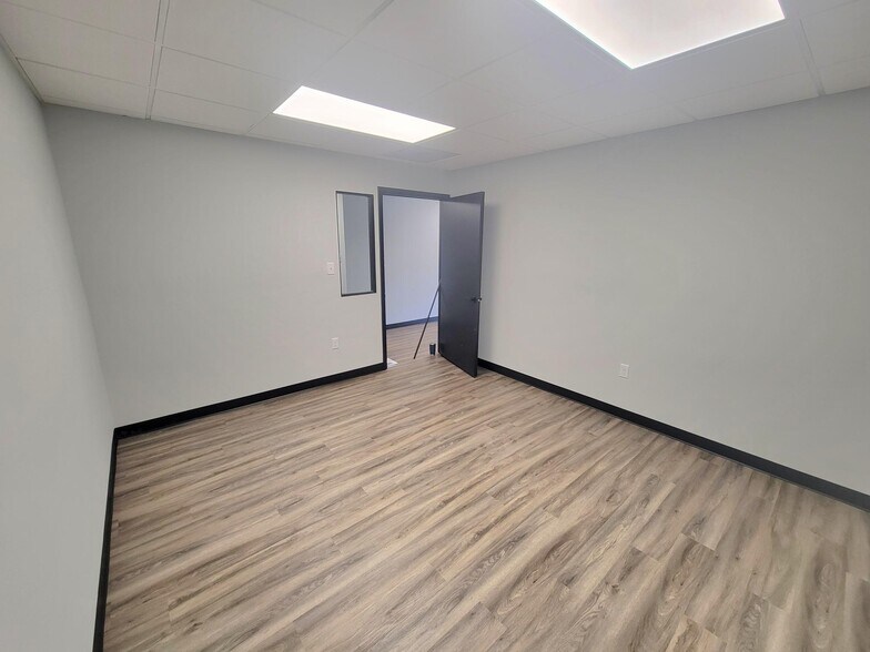 More Photos Of 7725 Broadway, Merrillville Medical For Lease