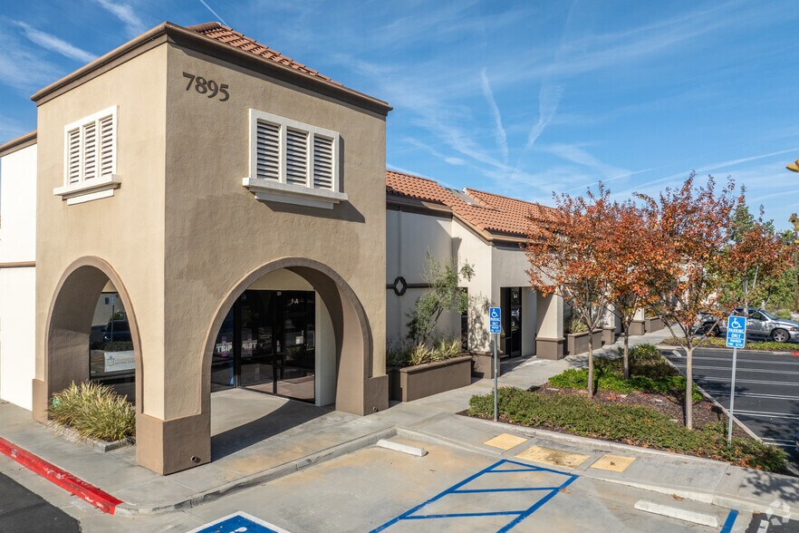 More Photos Of 7891 Mission Grove Pky, Riverside Unknown For Lease