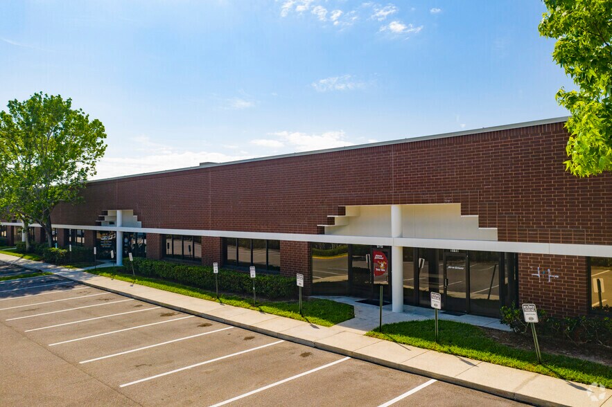 More Photos Of 9412-9424 International Ct N, Saint Petersburg Unknown For Lease