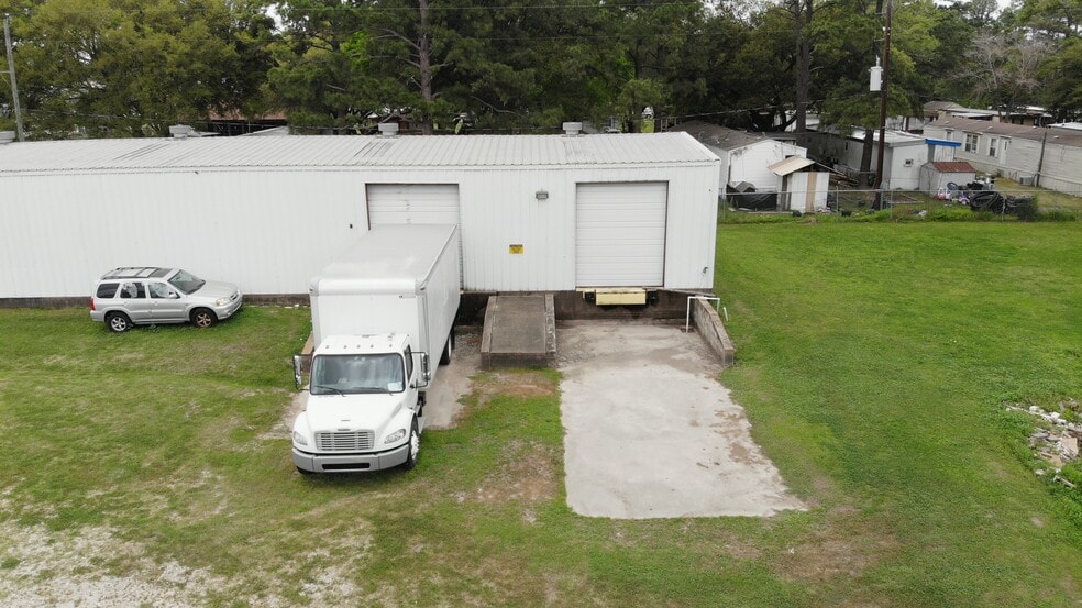 More Photos Of 15046 Grant Rd, Cypress Warehouse For Lease