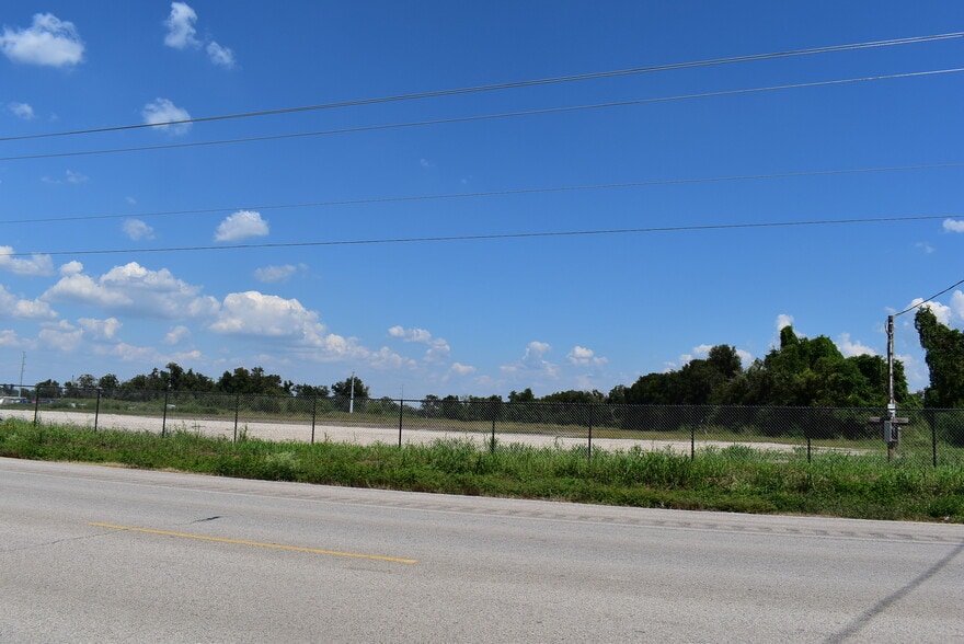 More Photos Of 8911 FM 524 Rd, Sweeny Land For Lease