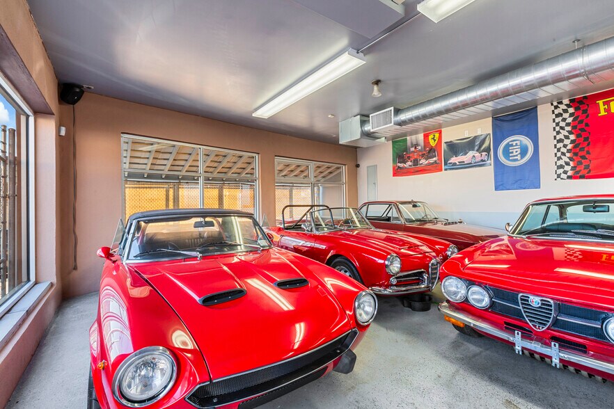 More Photos Of 49-18 25th Ave, Woodside Warehouse For Sale