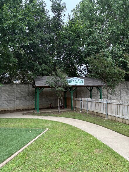 More Photos Of 6805 Colleyville Blvd, Colleyville Daycare Center For Sale
