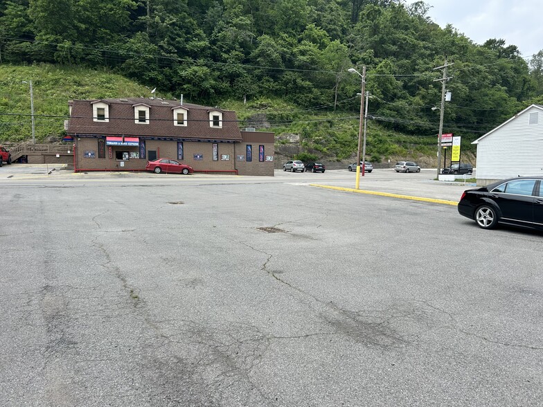 More Photos Of 1116 Old Logan Rd, Logan Flex For Lease