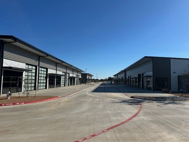 More Photos Of 355 Cross Creek Rd, Georgetown Showroom For Sale