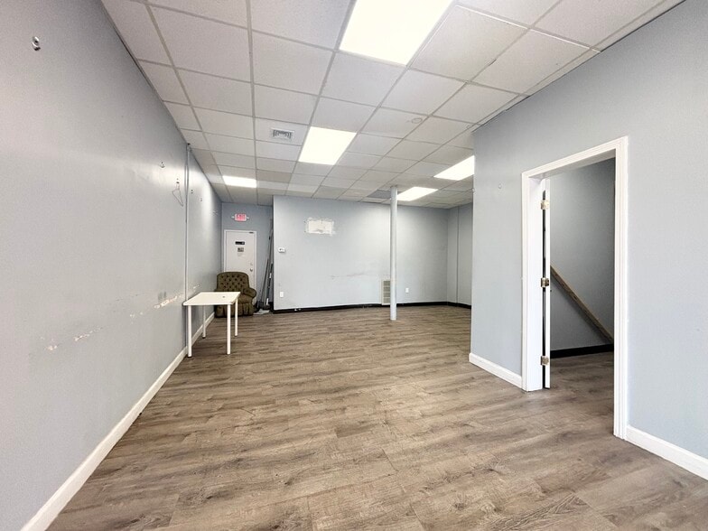 More Photos Of 113-121 Ferry St, Malden Storefront Retail Residential For Lease