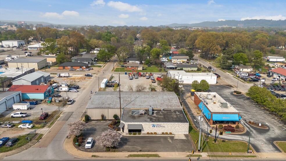 More Photos Of 1801 E 23rd St, Chattanooga Light Distribution For Lease