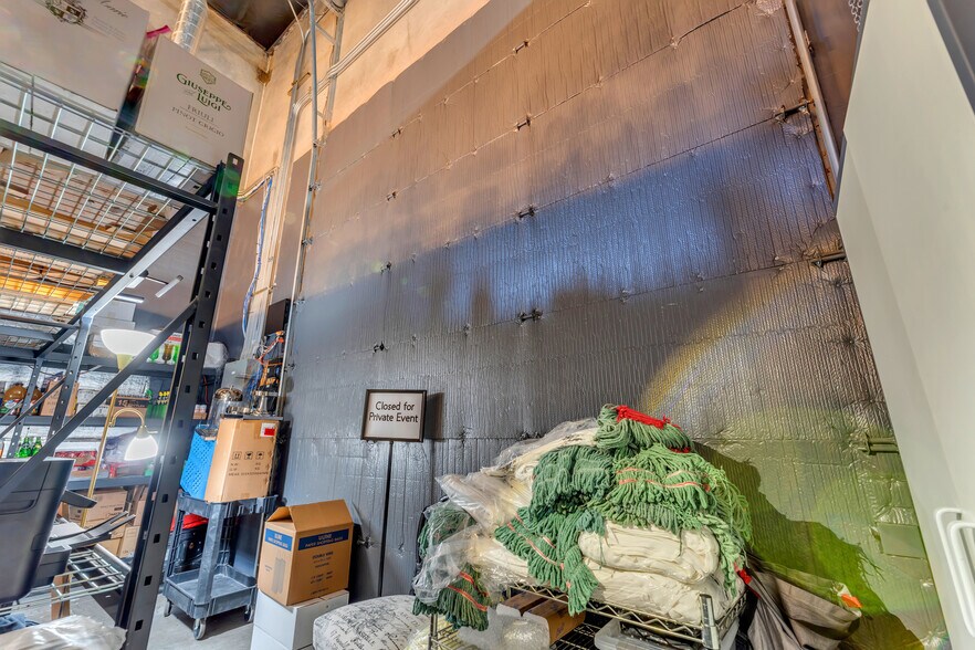 More Photos Of 9299 W Olive Ave, Peoria Light Manufacturing For Sale