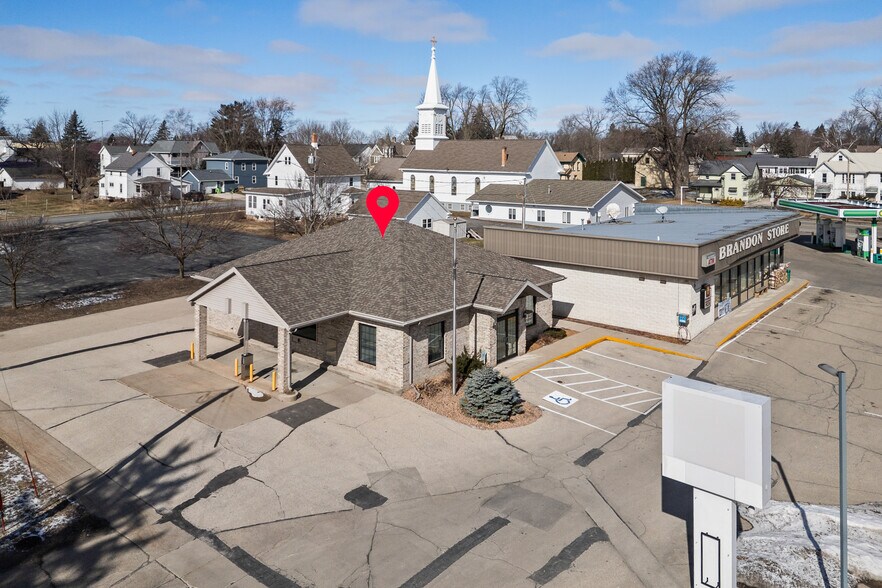 More Photos Of 102 S Woodward St, Brandon Service Station For Sale