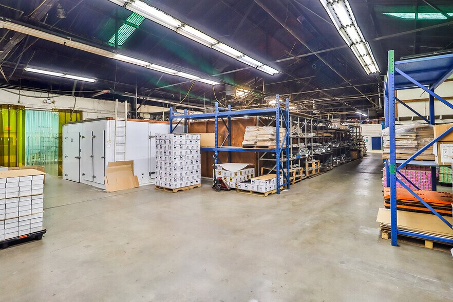 More Photos Of 3030 Fletcher Dr, Los Angeles Manufacturing For Sale