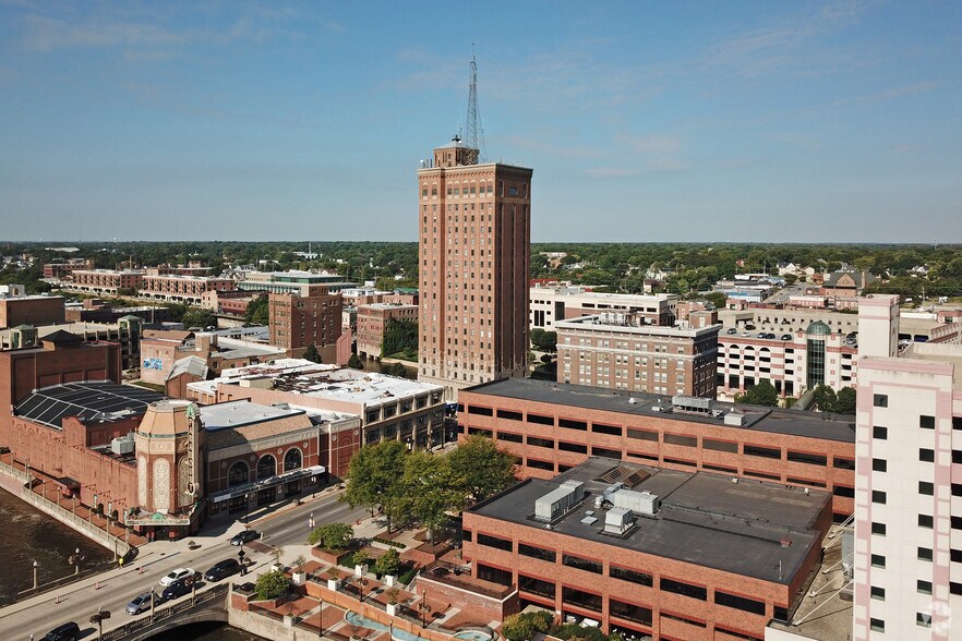 More Photos Of 7 S Stolp Ave, Aurora Apartments For Lease