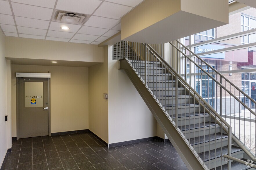 More Photos Of 225 Speers Rd, Oakville Medical For Sale
