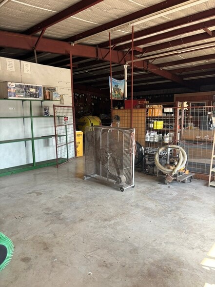 More Photos Of 5440 TX-123 Bypass South, Seguin Industrial For Sale