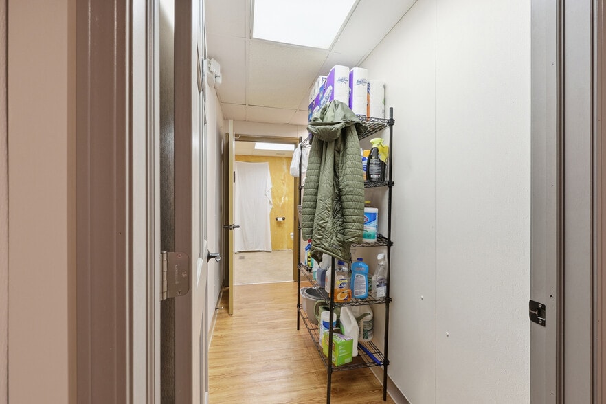 More Photos Of 219 S Sandusky Ave, Bucyrus Storefront Retail Residential For Sale