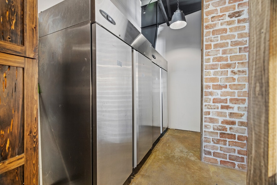 More Photos Of 790 N Highway 393, Santa Rosa Beach Warehouse For Lease