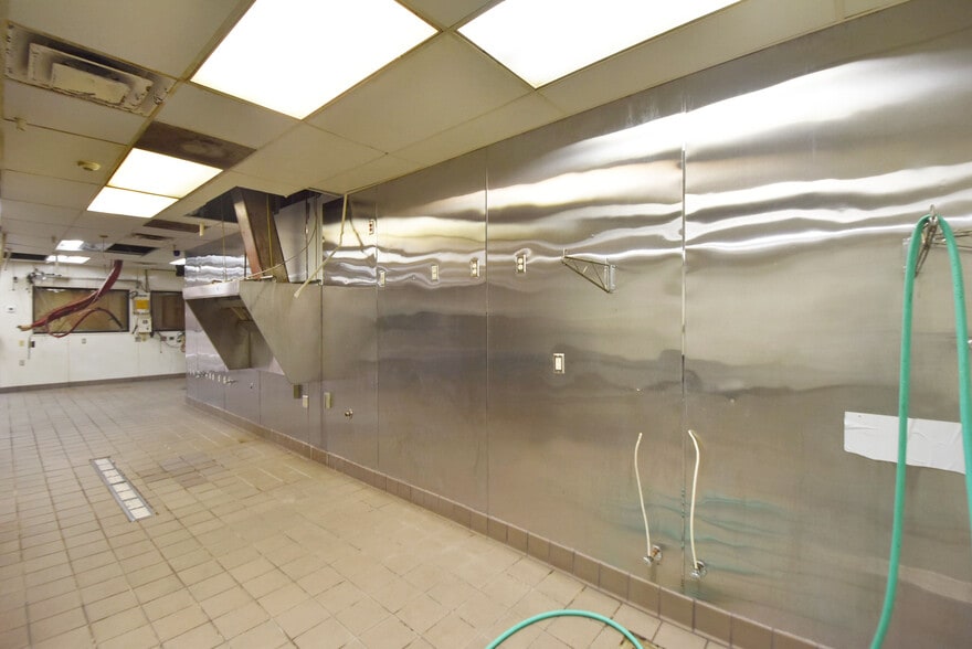 More Photos Of 64 Carriage Oaks Dr, Tyrone Restaurant For Lease