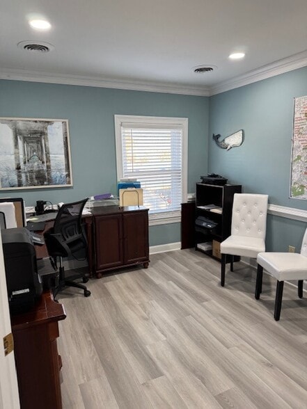 More Photos Of 1100 Eaglewood Dr, Virginia Beach Office For Lease