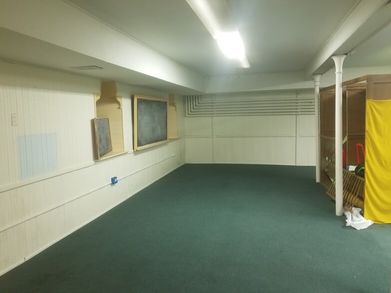 More Photos Of 1113 Wolcott Ave, Beacon Religious Facility For Sale