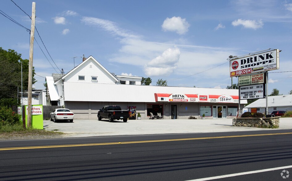 More Photos Of 214-218 Central St, Hudson Freestanding For Lease