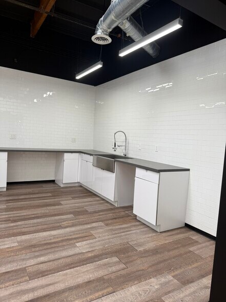 More Photos Of 3 Whatney, Irvine Research And Development For Sale