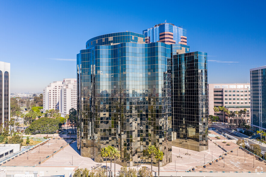 Primary Photo Of 300 Oceangate, Long Beach Office For Lease