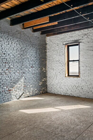 More Photos Of 3547 Kensington Ave, Philadelphia General Retail For Sale