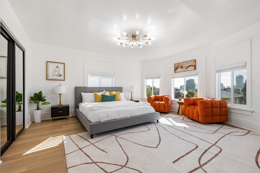 More Photos Of 1055 21st Street, San Diego Apartments For Sale