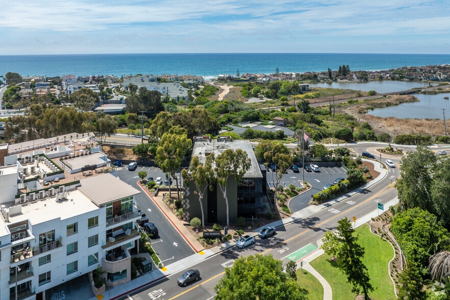 More Photos Of 2333 State St, Carlsbad Medical For Sale
