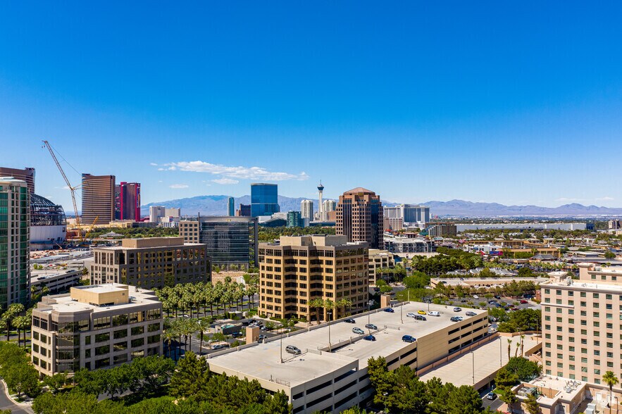 More Photos Of 3753-3993 Howard Hughes Pky, Las Vegas Unknown For Lease