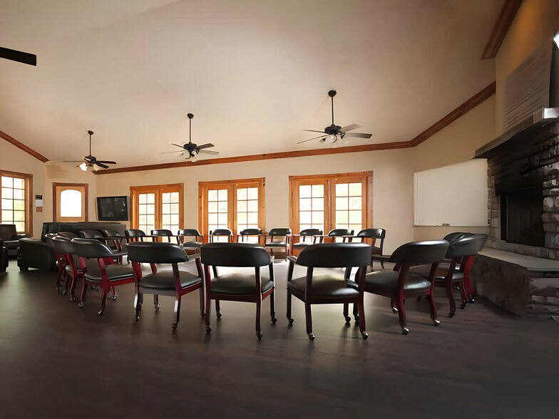 More Photos Of 375 Rainbow Ln, Midway Rehabilitation Center For Sale